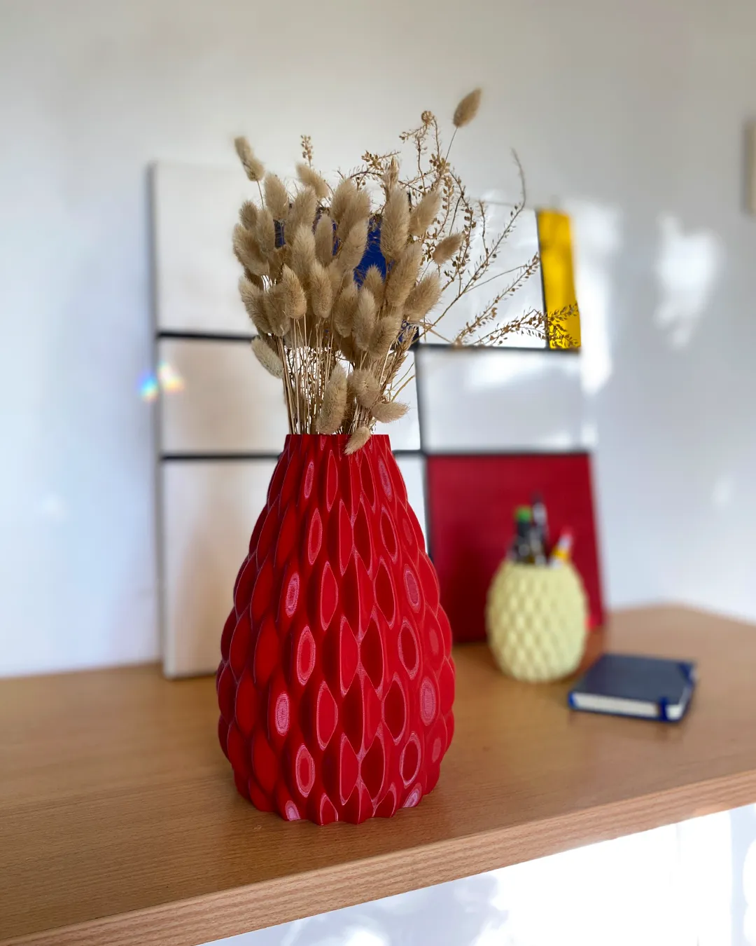Wavy Flower Vase photo 3